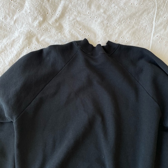 Cherry pick black crewneck - Picture 3 of 4